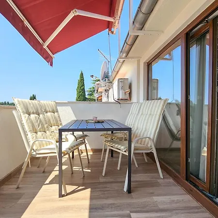 Lara * Novigrad Istria