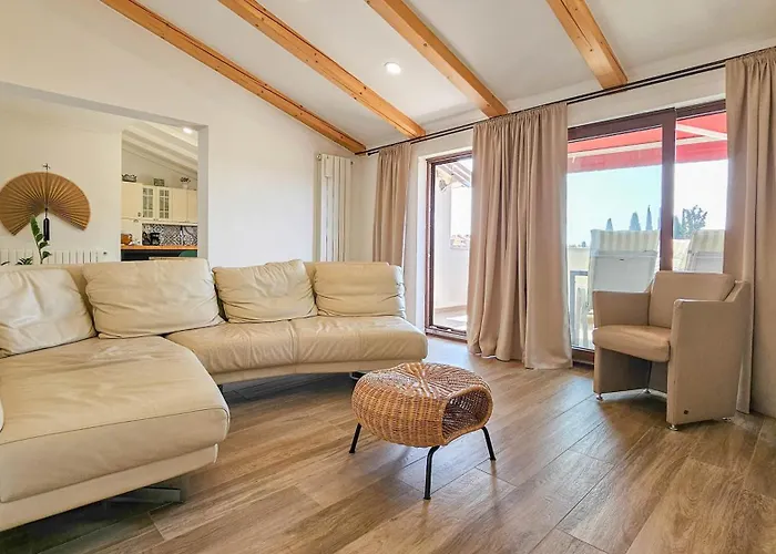 Lara * Novigrad Istria